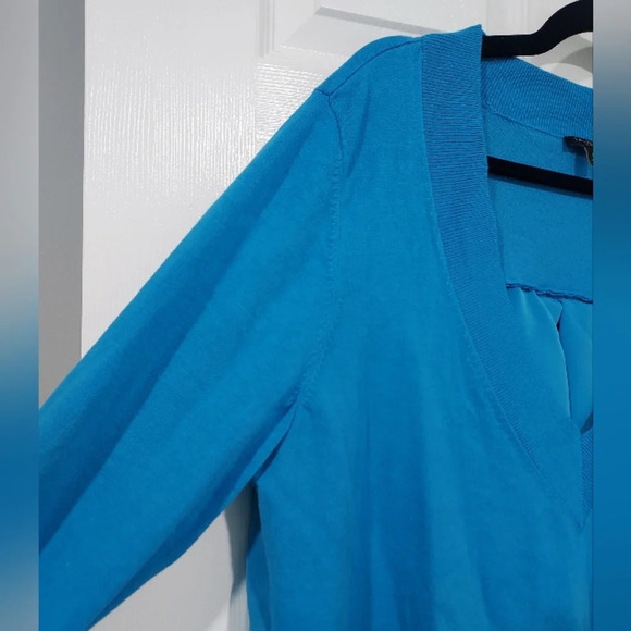 Talbots Woman Blue V-Neck Long Sleeve Lightweight Sweater in Size 1X - Picture 5 of 10